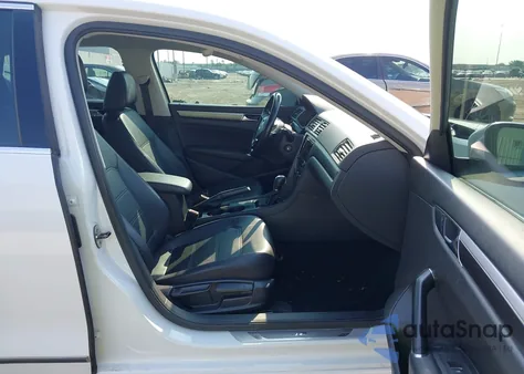 2017 Volkswagen Passat 1.8T R-Line from USA, damaged, VIN 1VWDT7A39HC066841